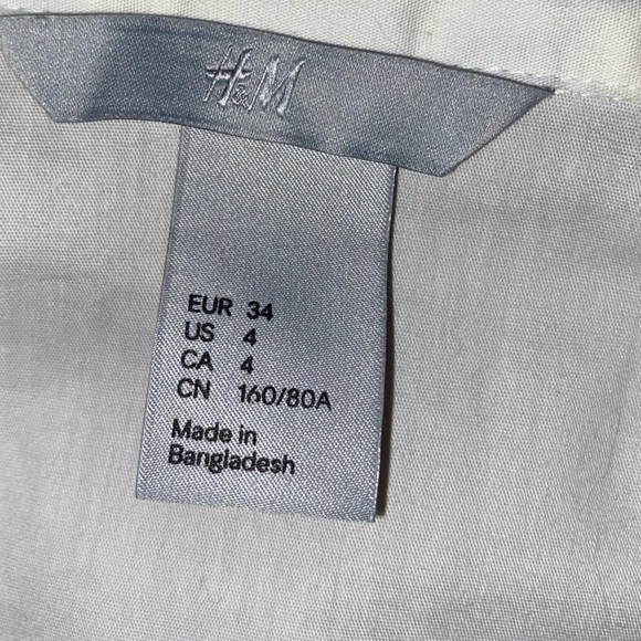 2 H&M White Blouses - Picture 4 of 9